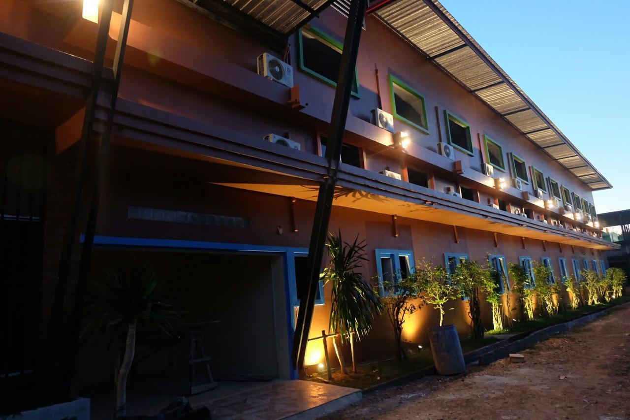 Borai Resort Bo Rai Esterno foto